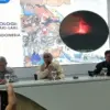 Dok. Kepala Badan Geologi Kementerian ESDM, Muhammad Wafid (tengah) saat menjelaskan kondisi gunung api aktif