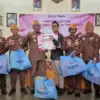 Alfamart dan Happily Salurkan Bantuan bagi Veteran Pejuang Kemerdekaan 