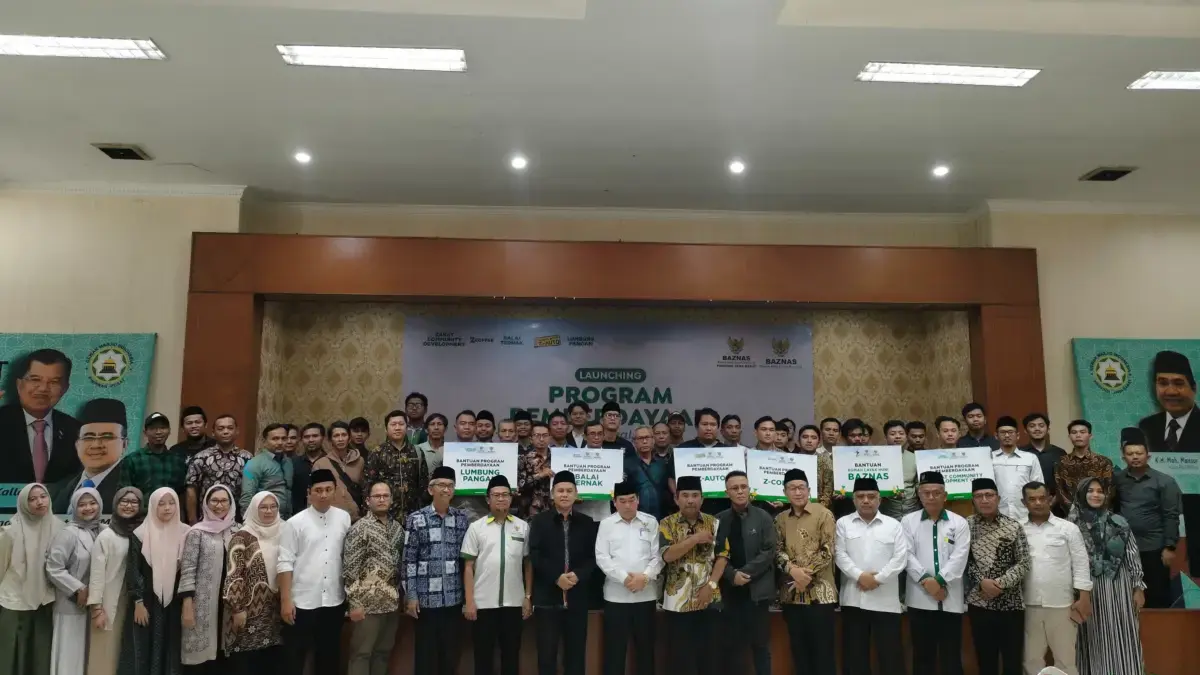 BAZNAS Jabar Luncurkan Program Pendayagunaan untuk Tingkatkan Kesejahteraan Masyarakat Bantu Masyarakat, BAZNAS Jabar Luncurkan Program Pendayagunaan Bandung - Badan Amil Zakat Nasional (BAZNAS)