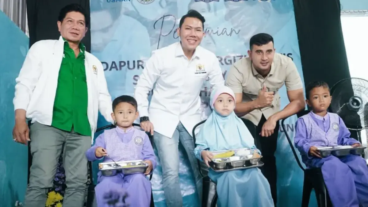 Resmikan Dapur SPPG ke-16, Kadin Kabupaten Bandung Tegaskan Standar Kebersihan Ketat Resmikan Dapur SPPG ke-16, Kadin Kabupaten Bandung Tegaskan Standar Kebersihan Ketat