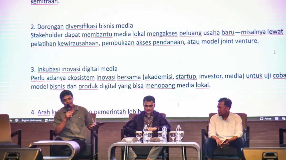 Jabar Media Summit 2025 Sampaikan Rekomendasi Penting untuk Stakeholder Pemimpin Redaksi Pikiran Rakyat Satrya Graha (kiri)