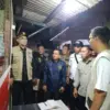 Sekda Ajat Tinjau Siskamling Karangasem Timur, Warga Kompak Jaga Keamanan Lingkungan