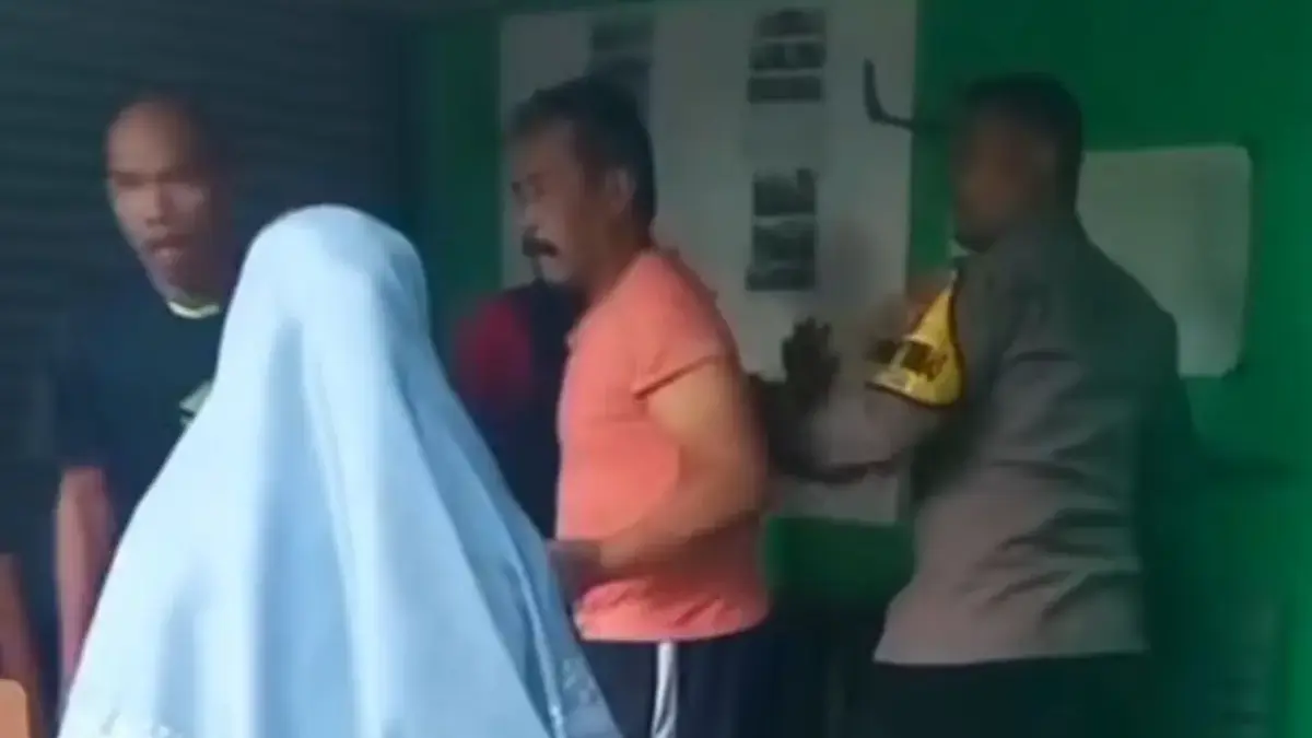 Diduga Lakukan Tindak Asusila pada Anak-anak, Juru Parkir di Padalarang Diamuk Massa Lalu Ditangkap