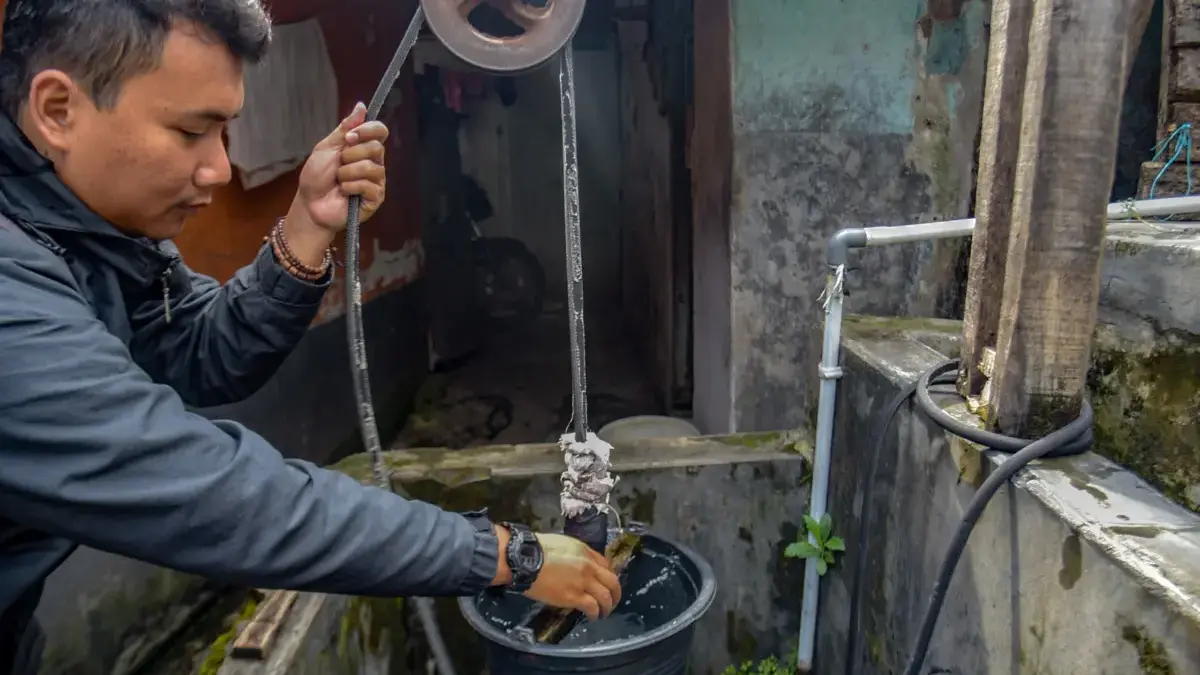 Minim Pengawasan dari Pemerintah, Perusahaan di Kabupaten Bandung Gunakan Air Tanah Seenaknya! Minim Pengawasan dari Pemerintah, Perusahaan di Kabupaten Bandung Gunakan Air Tanah Seenaknya!