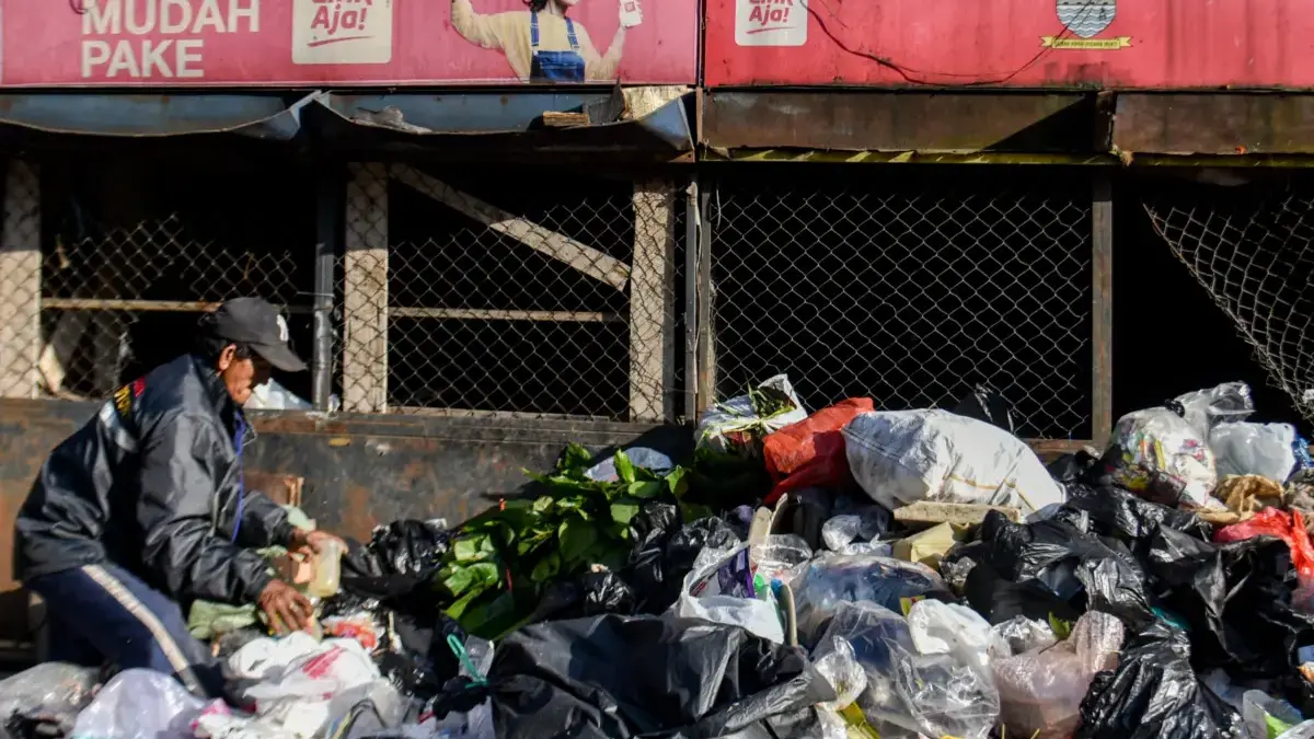 Janji Farhan Jalan di tempat, Masalah Kota Tetap Menggunung!