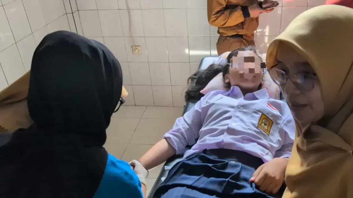 Keracunan MBG di SMPN 4 Pamarican Ciamis, Bupati Herdiat Belum Tetapkan KLB Keracunan MBG di SMPN 4 Pamarican Ciamis, Bupati Herdiat Belum Tetapkan KLB