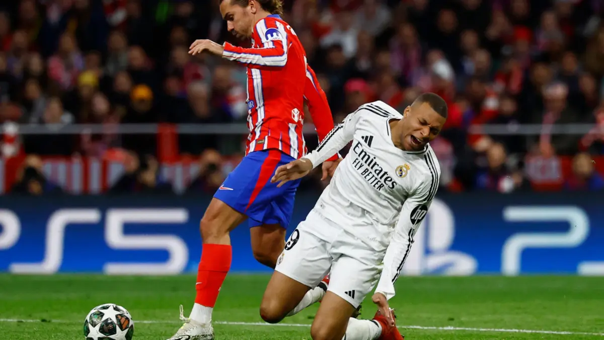 Atlético Madrid vs. Real Madrid di babak 16 besar Liga Champions 2024/2025.