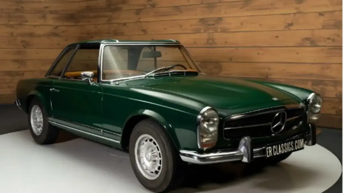 ILUSTRASI Mobil Mercy Habibie Mercedes-Benz 280 SL yang dibeli Ridwan Kamil. (dok. ERClassics)