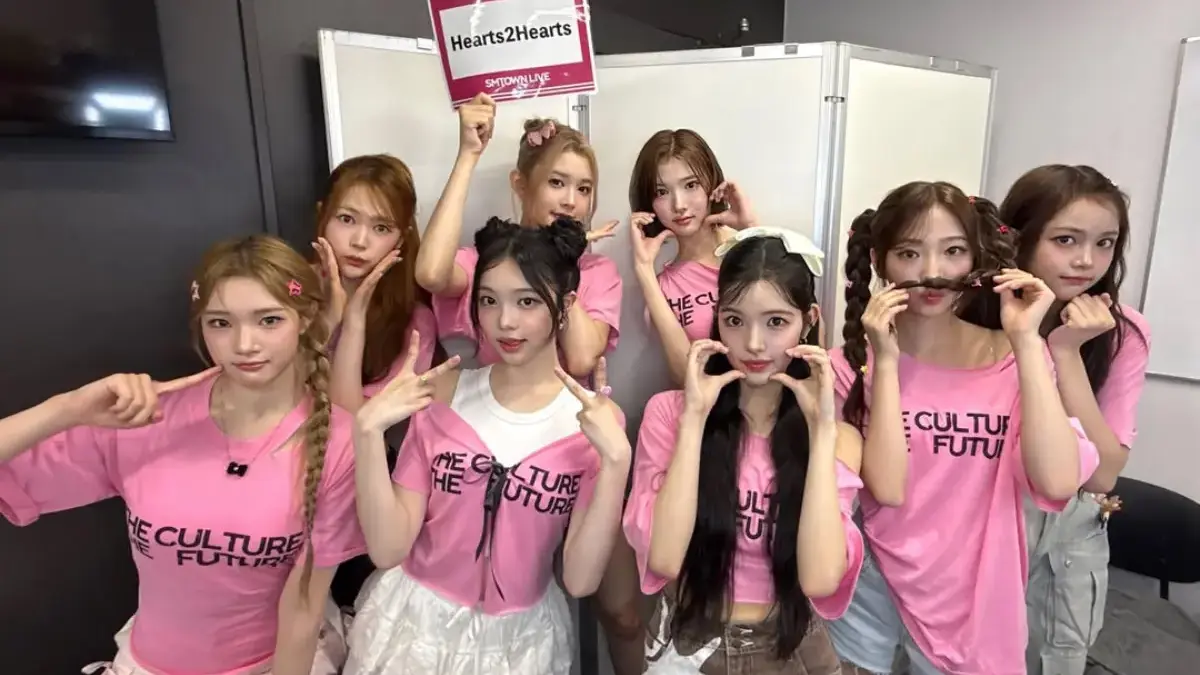 Bangga! Carmen Hearts2Hearts Ajarkan Member Nyanyi Bahasa Indonesia di Iklan Shopee 9.9 Super Shopping Day