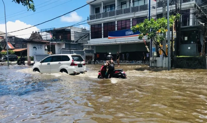 BNPB Catat 14 Korban Jiwa dan Ratusan Warga Mengungsi Akibat Banjir serta Longsor di Bali BNPB Catat 14 Korban Jiwa dan Ratusan Warga Mengungsi Akibat Banjir serta Longsor di Bali