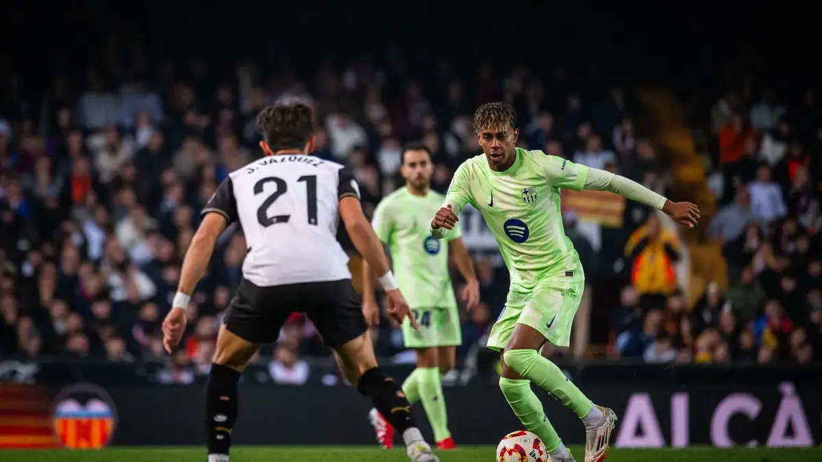 Lagi Tayang! Di Sini Link Live Streaming Barcelona vs Valencia Pertandingan LaLiga 2025 Barcelona vs Valencia.