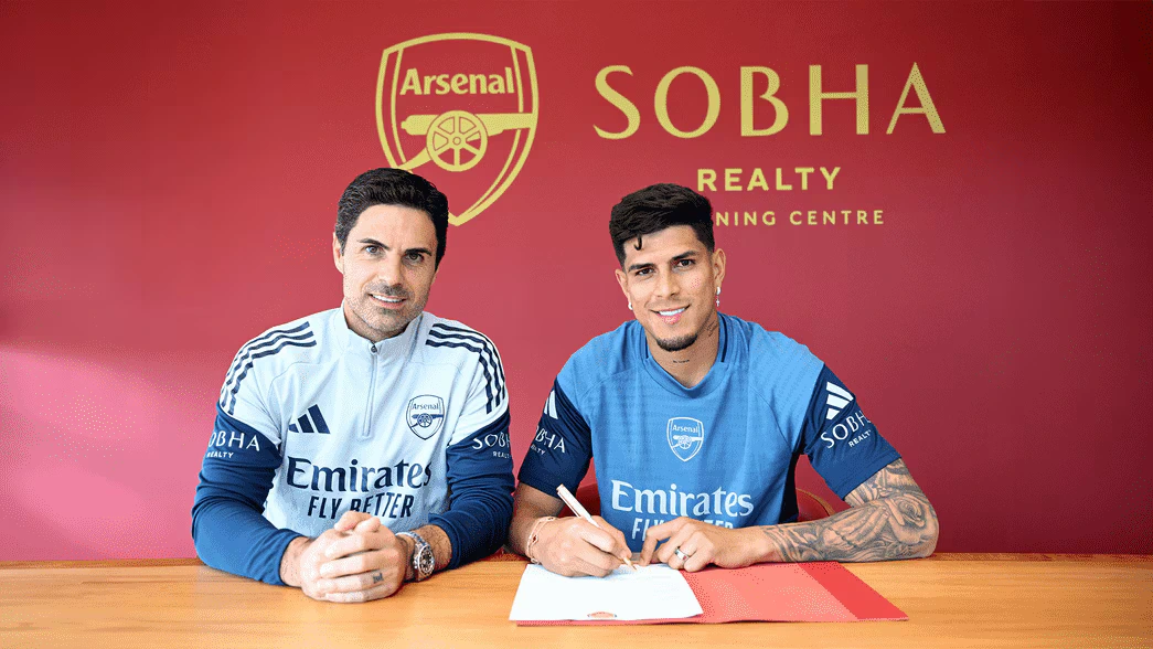 Tambah Kekuatan Pertahanan, Pelatih Arsenal Jujur-jujuran Soal Keunggulan Piero Hincapie Manajer Arsenal, Mikel Arteta, resmikan transfer Piero Hincapie dari Bayer Leverkusen.