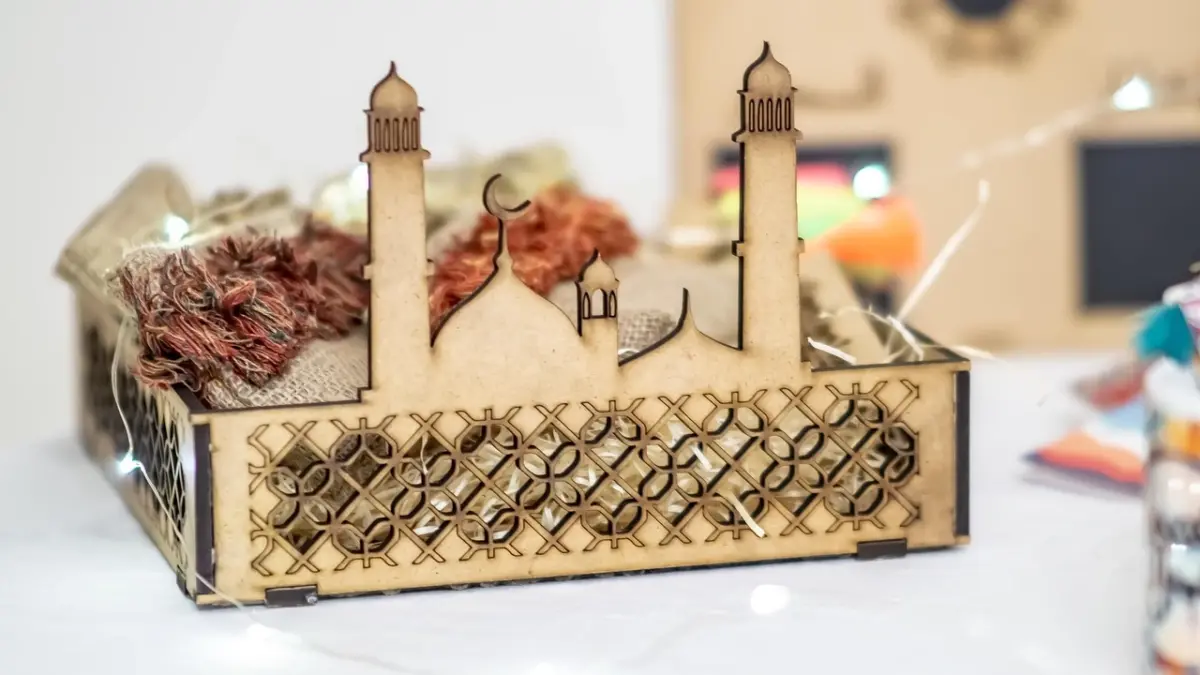 Tinggal Berapa Hari Lagi Puasa 2026? Ini Prakiraan Awal 1 Ramadan 1447 H versi Pemerintah, NU, Muhammadiyah Ramadan Decor Mosque.