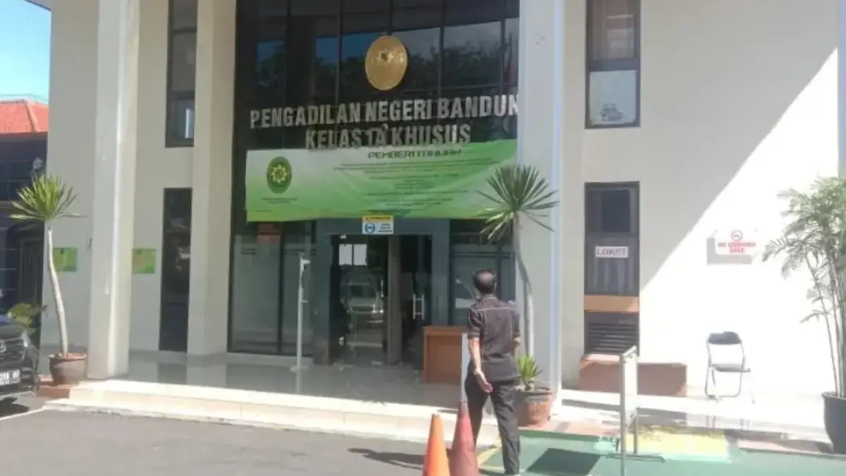 Imbas Demo di DPRD Jabar, Sejumlah Agenda di PN Bandung Termasuk Sidang Kasus Priguna Ditunda! Imbas Demo di DPRD Jabar, Sejumlah Agenda Sidang di PN Bandung Termasuk Kasus Priguna Ditunda!