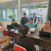 Mudahkan Pelayanan Kepada Masyarakat, Disdukcapil Jemput Bola di Desa Cangkuang Kulon Dayeuhkolot
