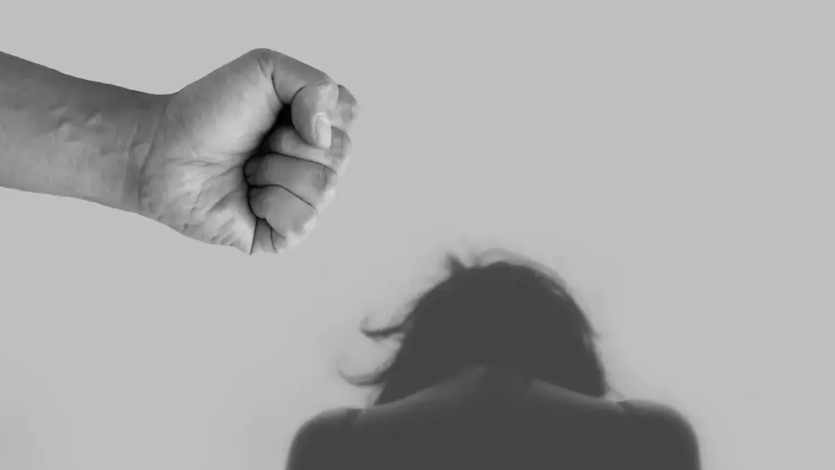 Oknum ASN Bandung Barat Jadi Tersangka Tindak Asusila, Korban Tiga Anak Tiri di Bawah Umur Ilustrasi: kekerasan. Dok pixabay