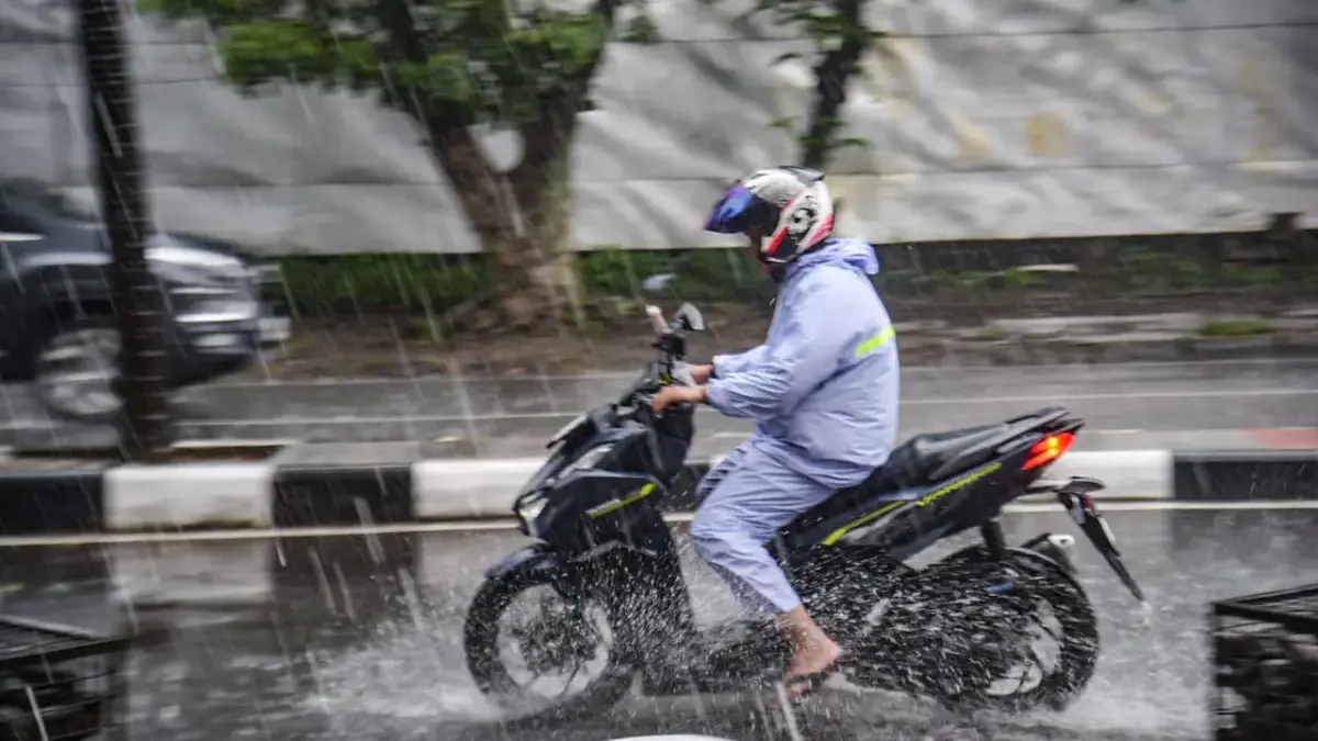 BMKG Sebut Sejumlah Daerah di Jabar Berpotensi Diguyur Hujan Lebat Sepekan ke Depan, Ini Alasannya!