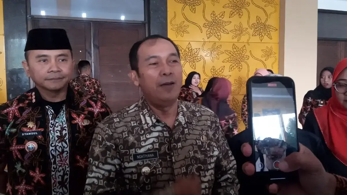 Polemik Tunjangan DPRD Cimahi, Wali Kota Ngatiyana Tegaskan Komitmen Ikuti Aturan dan Efisiensi Anggaran Wali kota Cimahi, Ngatiyana saat ditemui di Techno Park, Cimahi Selatan (mong)