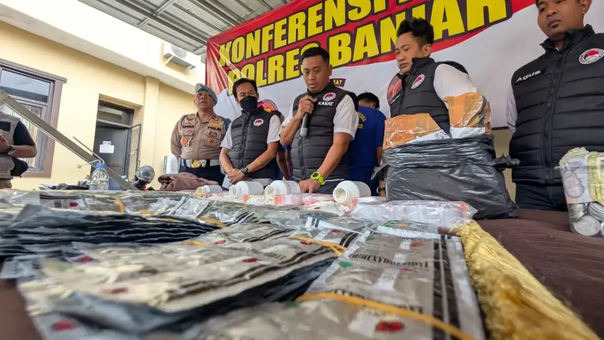 Jaringan Peredaran Obat Keras Ilegal di Banjar Terungkap, Satu Tersangka Diringkus Satnarkoba Polres Banjar saat merilis kasus obat keras terlarang yang menyeret satu tersangka, Selasa (16/9/20