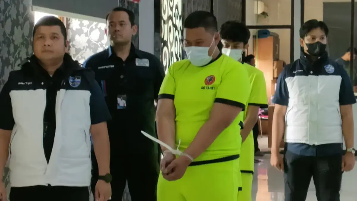 Polisi Sebut Dana Kerusuhan di Bandung Mengalir dari Luar Negeri Terungkap, Aliran Dana Kerusuhan di Bandung Ternyata dari Luar Negeri!