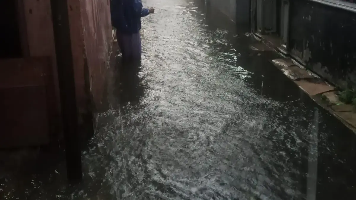 Banjir dan Longsor Landa Kota Cimahi, Puluhan Rumah Warga Terdampak Banjir dan Longsor Landa Kota Cimahi, Puluhan Rumah Warga Terdampak