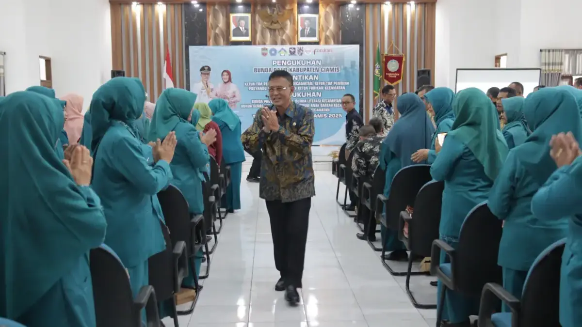 Bupati Herdiat Lantik Kania Jadi Bunda PAUD