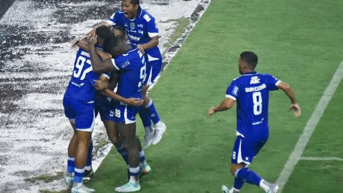 10 Tempat Nobar Persib vs Arema FC Senin, 22 September 2025 di Bandung Raya