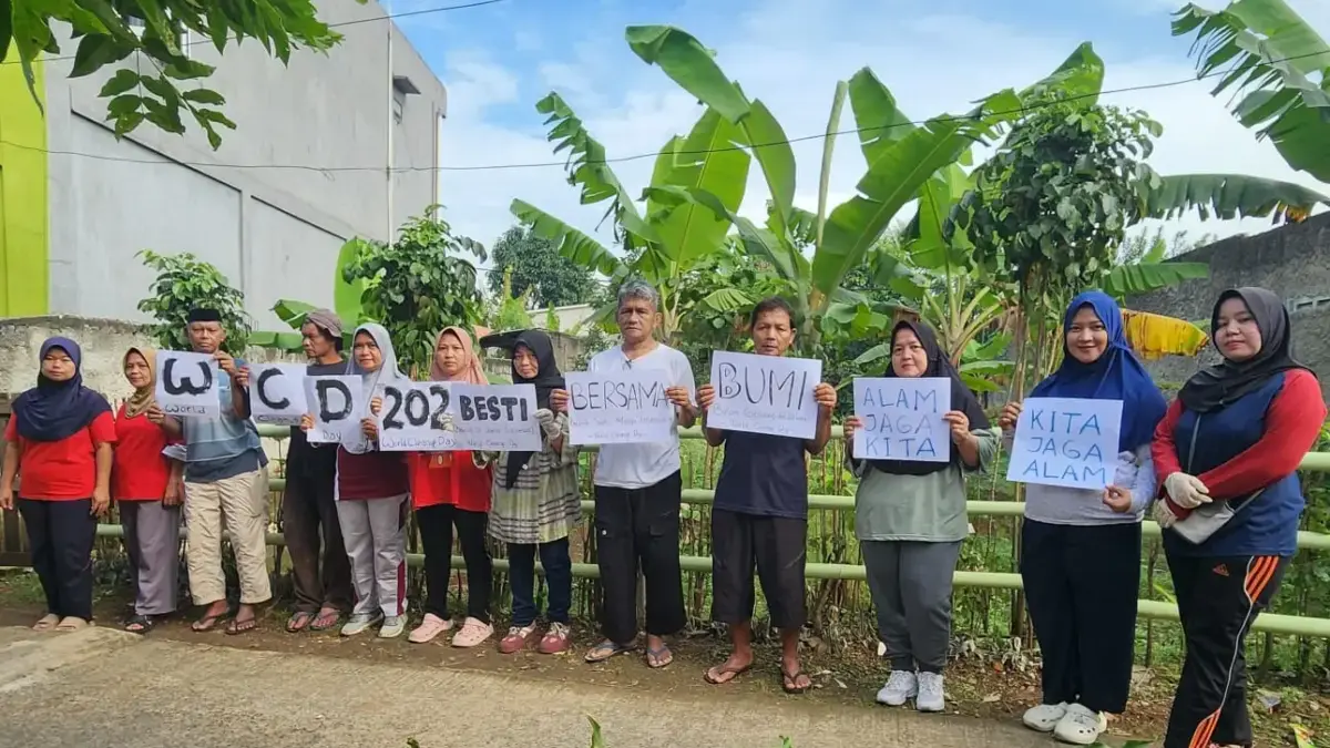 KRL Gemari Kabupaten Bogor Gelar Aksi Bersih-Bersih dan Edukasi Lingkungan Foto : Sandika /jabarekspres