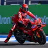 Marc Marquez Taklukkan Cedera, Samai Rekor Valentino Rossi di Puncak MotoGP