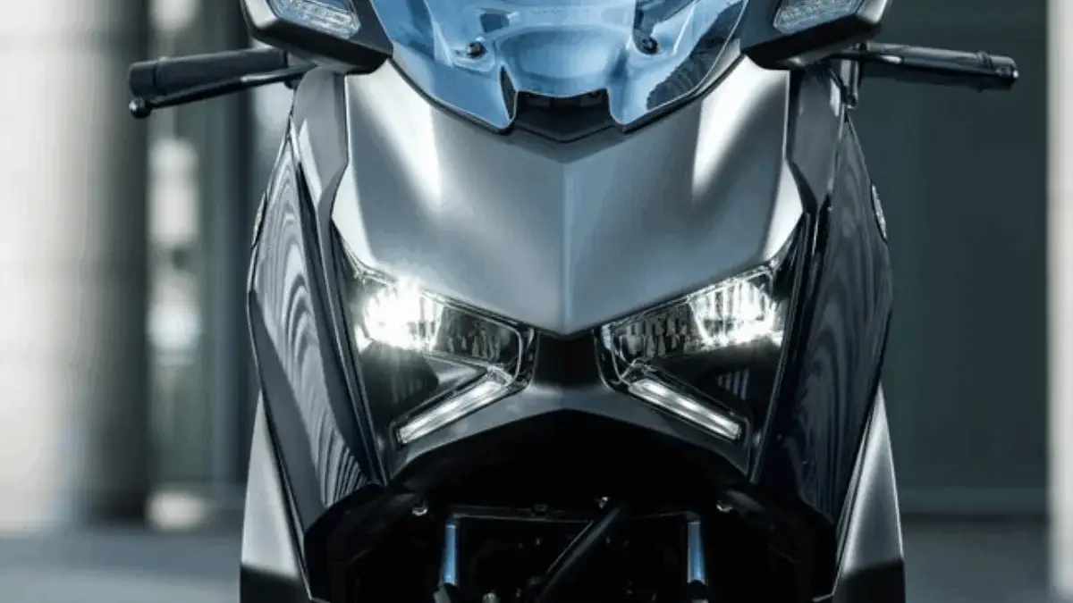 Yamaha Xmax 2025 Resmi Meluncur, Bawa Fitur Premium hingga Teknologi Safety Canggih