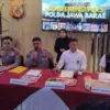 Dok. Pengungkapan kasus pembunuhan berencana satu keluarga di Indramayu oleh Polda Jabar. Selasa (9/9). Foto.