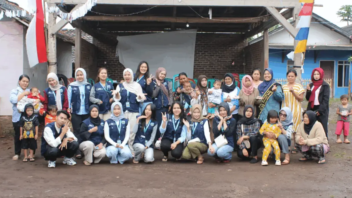 Mahasiswa KKN UBK Gelar Kelas Edukasi Gizi Ibu Hamil dan Cegah Stunting di Desa Citaman Bandung Mahasiswa KKN UBK Gelar Kelas Edukasi Gizi Ibu Hamil dan Cegah Stunting di Desa Citaman Bandung
