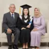 10 Prompt Gemini AI untuk Bikin Foto Wisuda dan Studio Super Realistis Tanpa Fotografer