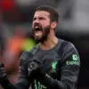 Liverpool Krisis Jelang Duel Kontra Chelsea, Alisson dan Ekitike Dipastikan Absen
