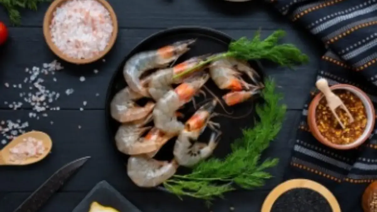 Cara Hilangkan Kontaminasi Radioaktif Dalam Udang Agar Aman Dikonsumsi ILUSTRASI mengolah udang agar bisa menghilangkan kontaminasi radioaktif. (freepik)