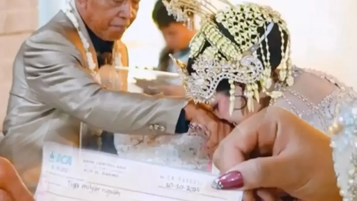 Hingga Kini, Mahar cek Rp 3 miliar dari Mbah Tarman Belum Bisa Dicairkan, Benarkah Penipuan? Mahar cek Rp3 miliar dari pernikahan di Pacitan yang belum bisa dicairkan