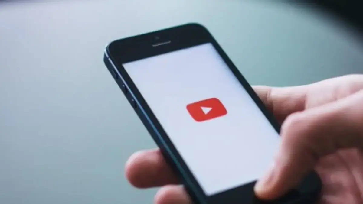 ILUSTRASI layanan Youtube yang semapat mengalami down atau gangguan akses.