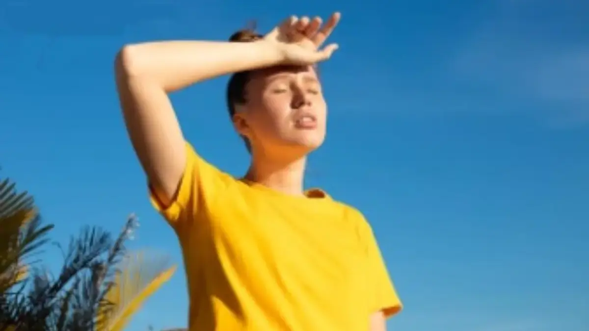 Ilustrasi cuaca panas yang menjadi peringatan dari BMKG (freepik)