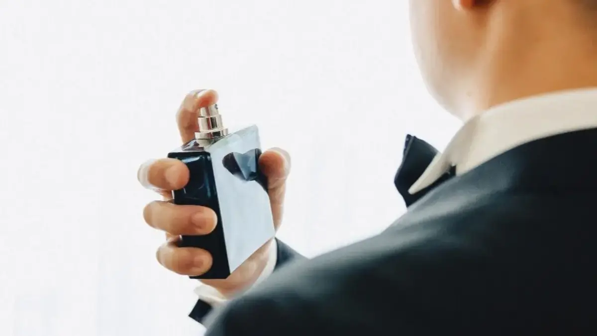 5 Rekomendasi Parfum Pria Tahan Lama di Indomaret dengan Harga Terjangkau Parfum Pria Tahan Lama di Indomaret