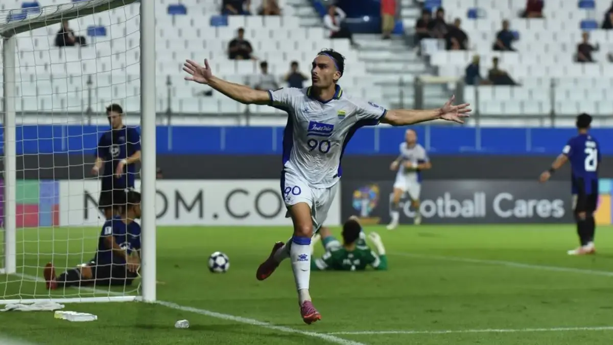 Deretan Fakta Menarik Kemenangan Persib Bandung atas Bangkok United di ACL Two, Mulai Jago Tandang Andrew Jung striker Persib Bandung.