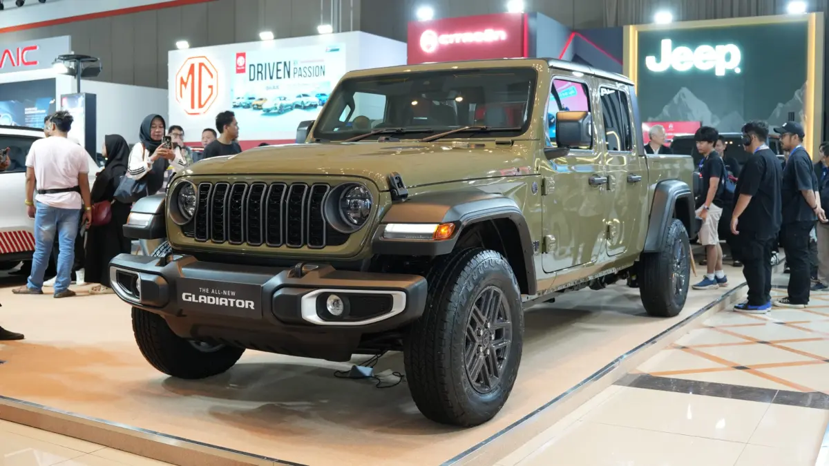 Tampil di GIIAS Bandung 2025, Jeep®️ Gladiator Seri Sport dan Rubicon Resmi Hadir di Pasar Indonesia Tampil di GIIAS Bandung 2025, Jeep®️ Gladiator Seri Sport dan Rubicon Resmi Hadir di Pasar Indonesia