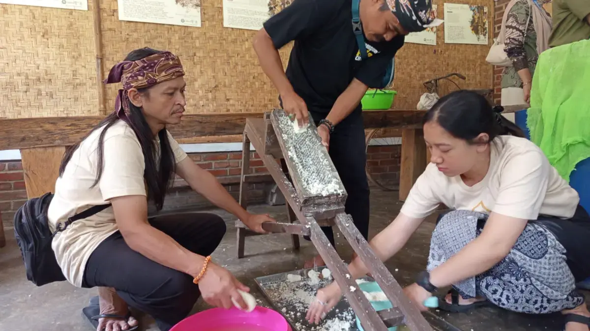 Kampung Adat Cireundeu, Warisan Tradisi dan Magnet Ekonomi
