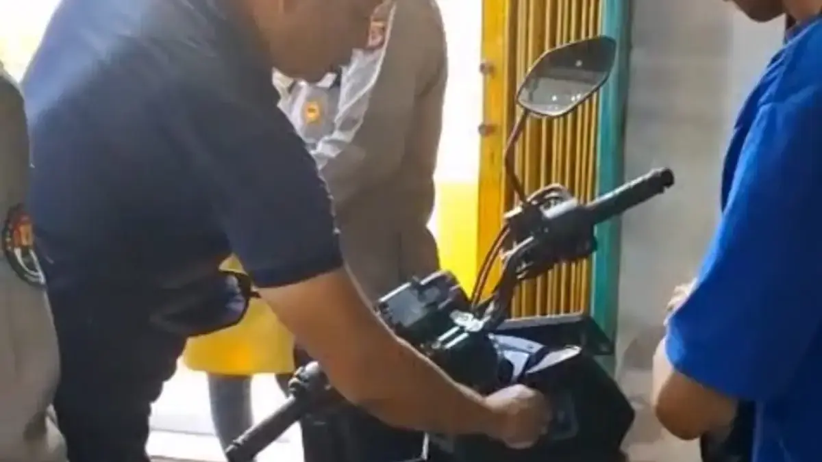 Polisi Gagalkan Percobaan Curanmor di Kedung Badak Bogor, Dua Pelaku Melarikan Diri Polisi Gagalkan Percobaan Curanmor di Kedung Badak Bogor, Dua Pelaku Melarikan Diri