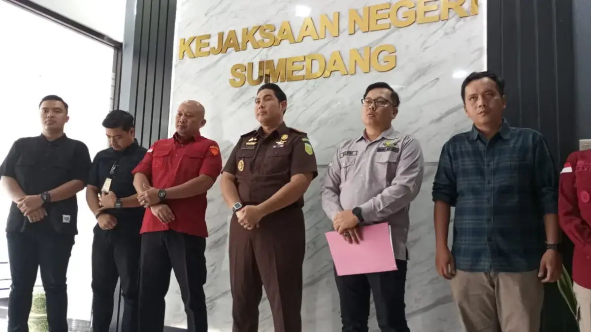 Terbukti Manipulasi Pengadaan Lahan Proyek Bendungan Cipanas, Kejari Sumedang Tahan 2 Tersangka