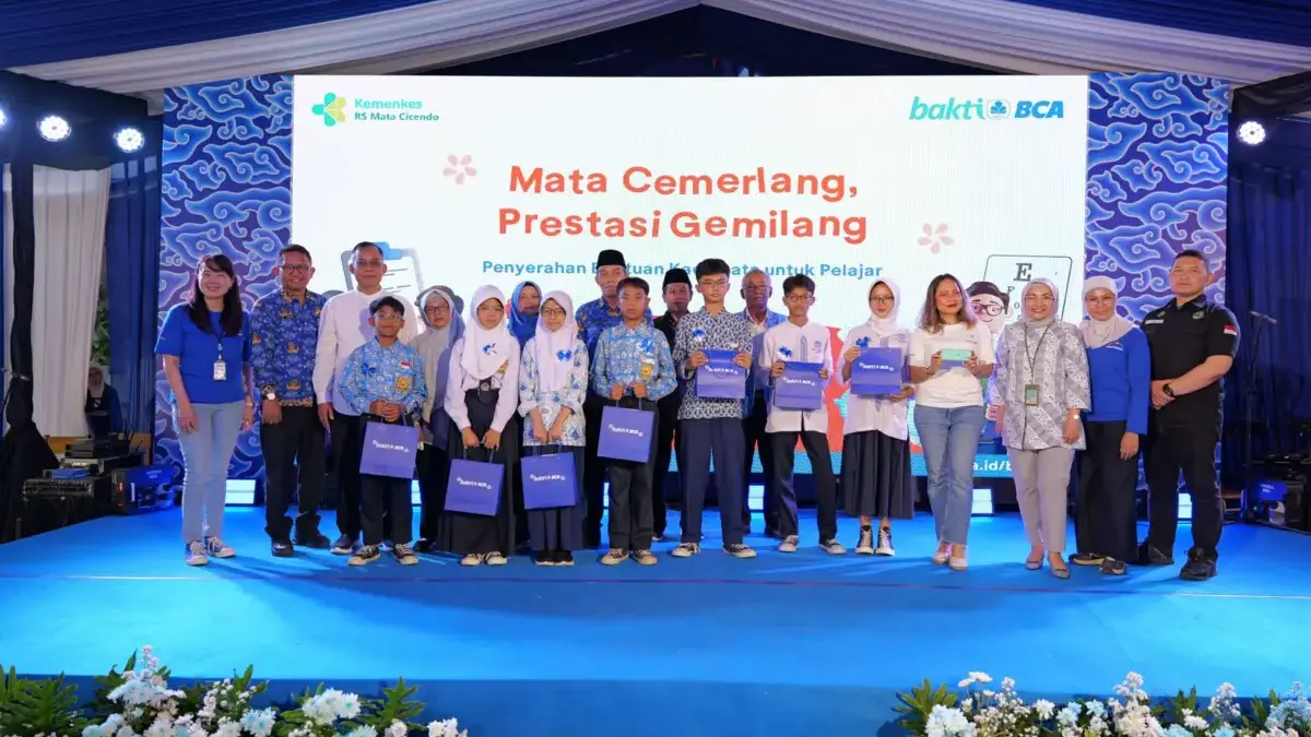BCA Kolaborasi dengan PMN RS Mata Cicendo Sediakan Pemeriksaan Mata Gratis Bagi Lebih dari 2.100 Pelajar Band