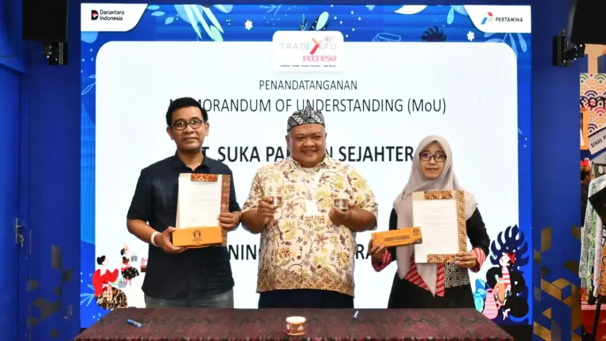 Trade Expo Indonesia 2025: UMKM Pertamina Sukses Catat Transaksi Rp269 Miliar Hingga Kebanjiran Minat Ekspor Owners Java Criollo bersama Buyers Baby Widodo melakukan penandatanganan MoU saat acara Trade Expo Indonesia 4