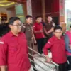 Di Balik Seragam Bank Pelat Merah, Uang Nasabah Menguap di Tangan Mantri
