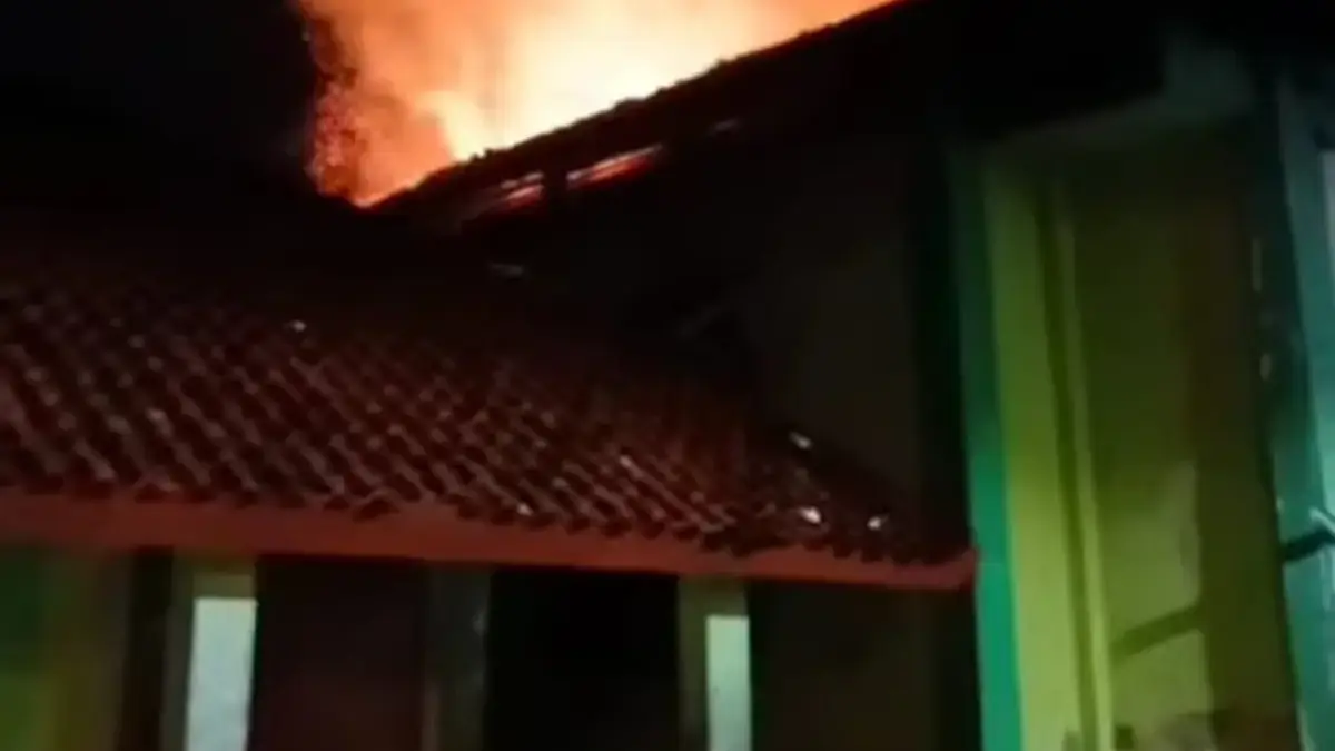 Gedung Sekolah di Sukasari Bogor Terbakar, Diduga Akibat Korsleting Listrik 