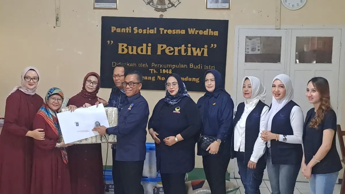 NasDem Jabar Tebar Kepedulian di Hari Sumpah Pemuda, Kunjungi Panti Wreda Bandung
