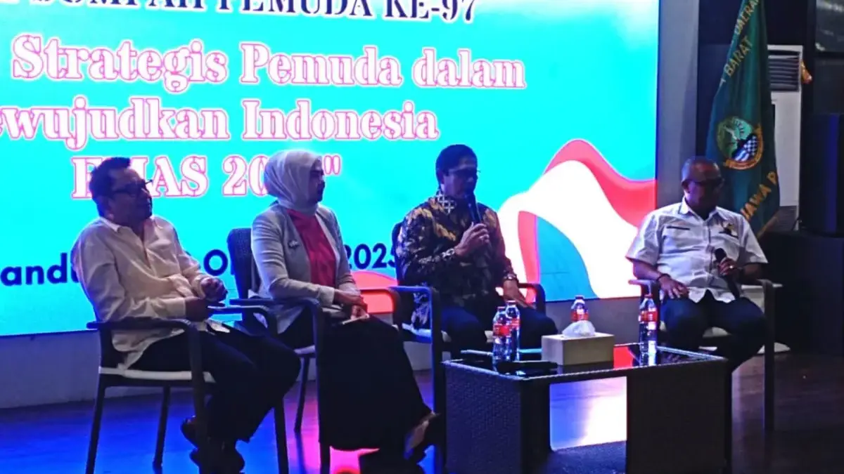 Dialog Kebangsaan Korps Alumni KNPI Jawa Barat di rooftop DPRD Jabar.